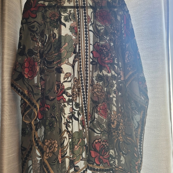 Free People Kimono Boho Sheer Crushed Velvet Flowers. NWOT. - Picture 3 of 5